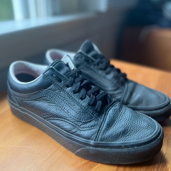 Black on Black Leather Old School Vans - Picture 4 of 6
